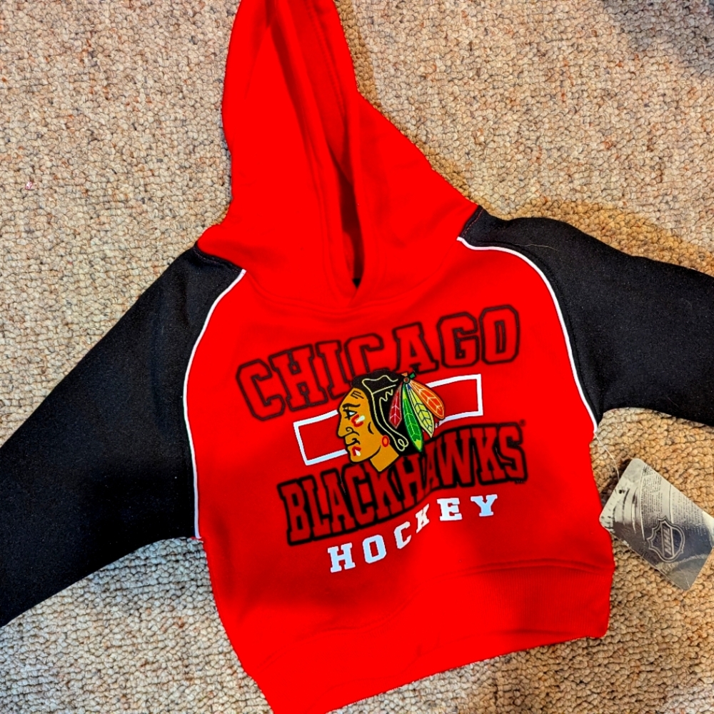 Nwt Baby Blackhawks hoodie sweater sz2T